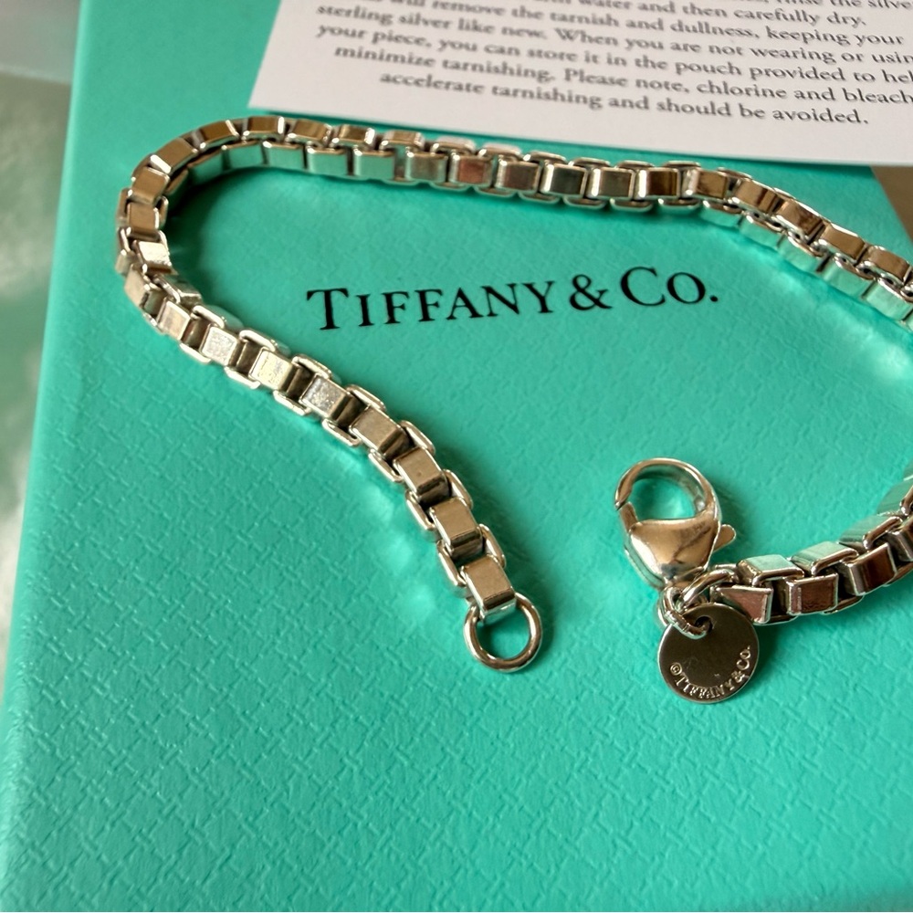 Tiffany & Co. Silver Venetian Link Bracelet - Picture 3 of 9